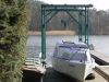 Kleines Boot im Trockendock