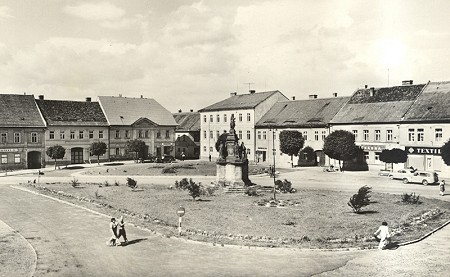 namesti1950.jpg